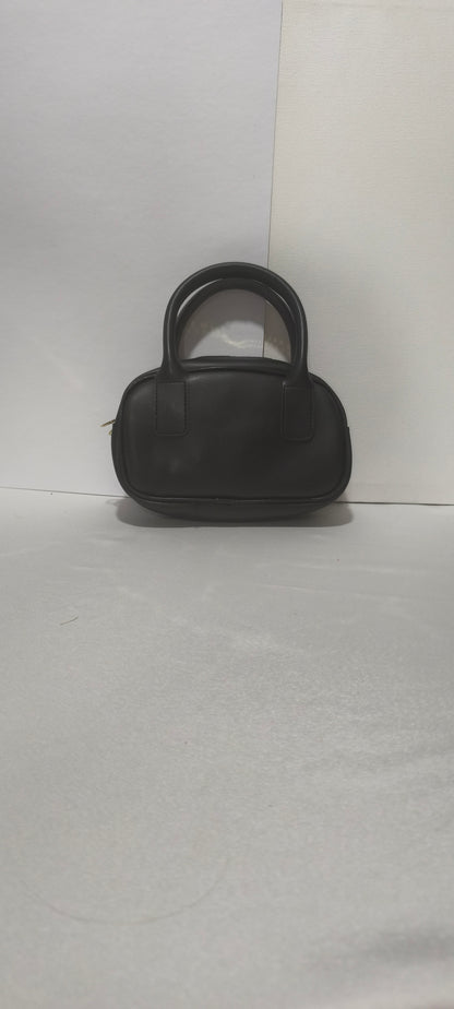 Siyah Renk Mini Kadın Kol / El / Omuz Çantası - Altın Tokalı Şık Tasarım