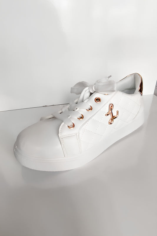 Beyaz Şık Kadın Sneaker | Altın Detaylı Rahat Günlük Ayakkabı