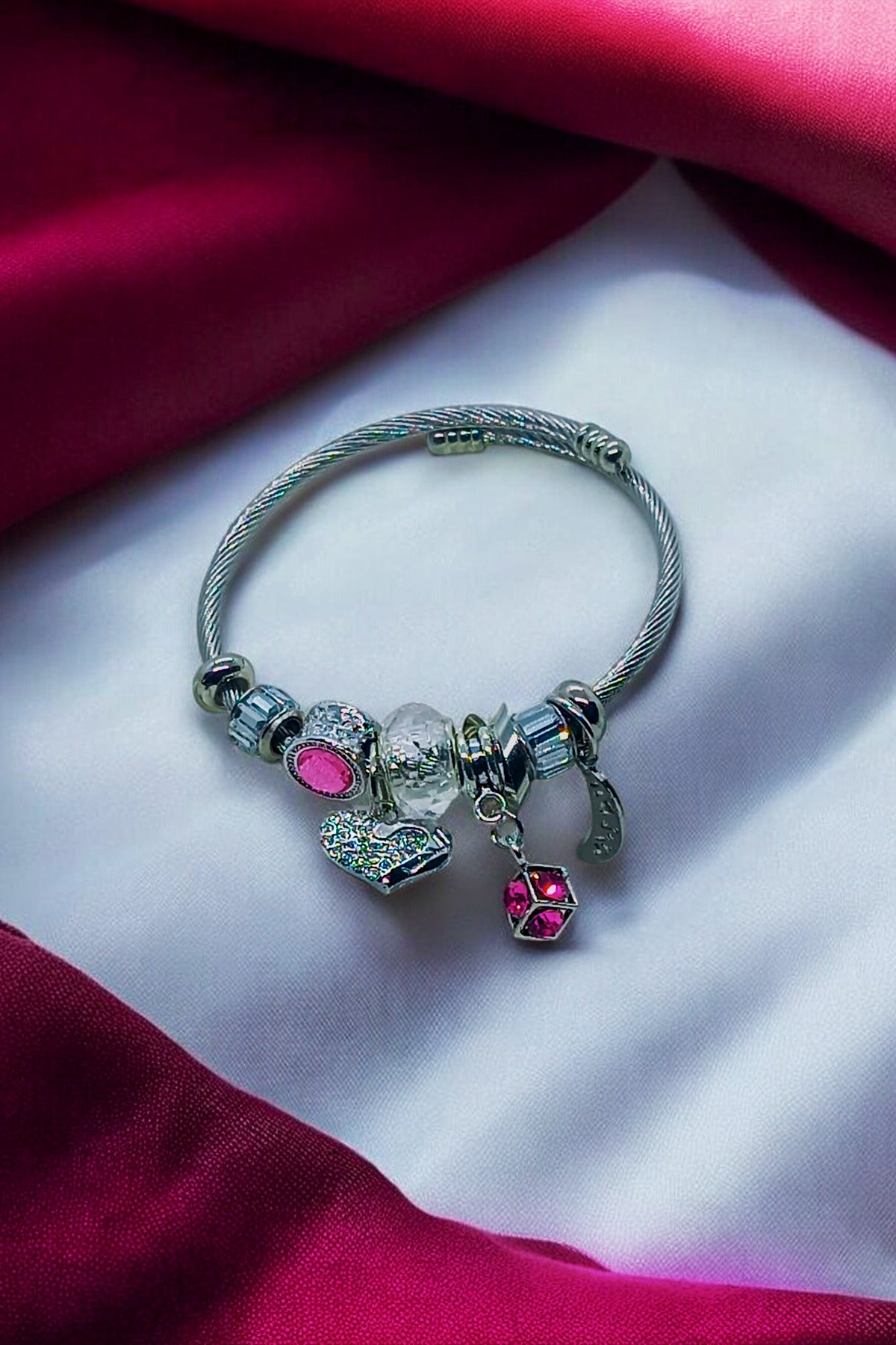 Kadın Pembe Charm Bileklik