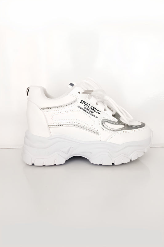 Kadın Beyaz Gri Detaylı Kalın Taban Spor Ayakkabı - Şık ve Rahat Sneaker