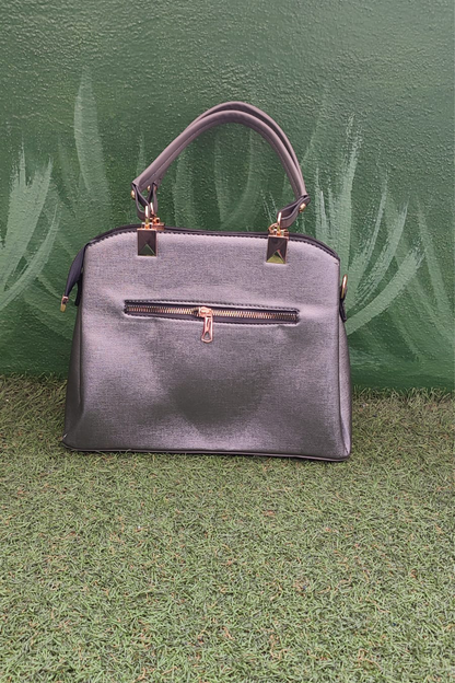 Metalik Gri Kadın El ve Omuz Çantası – Yıldız ve İnci Aksesuar Detaylı, Geometrik Dikişli Şık Model