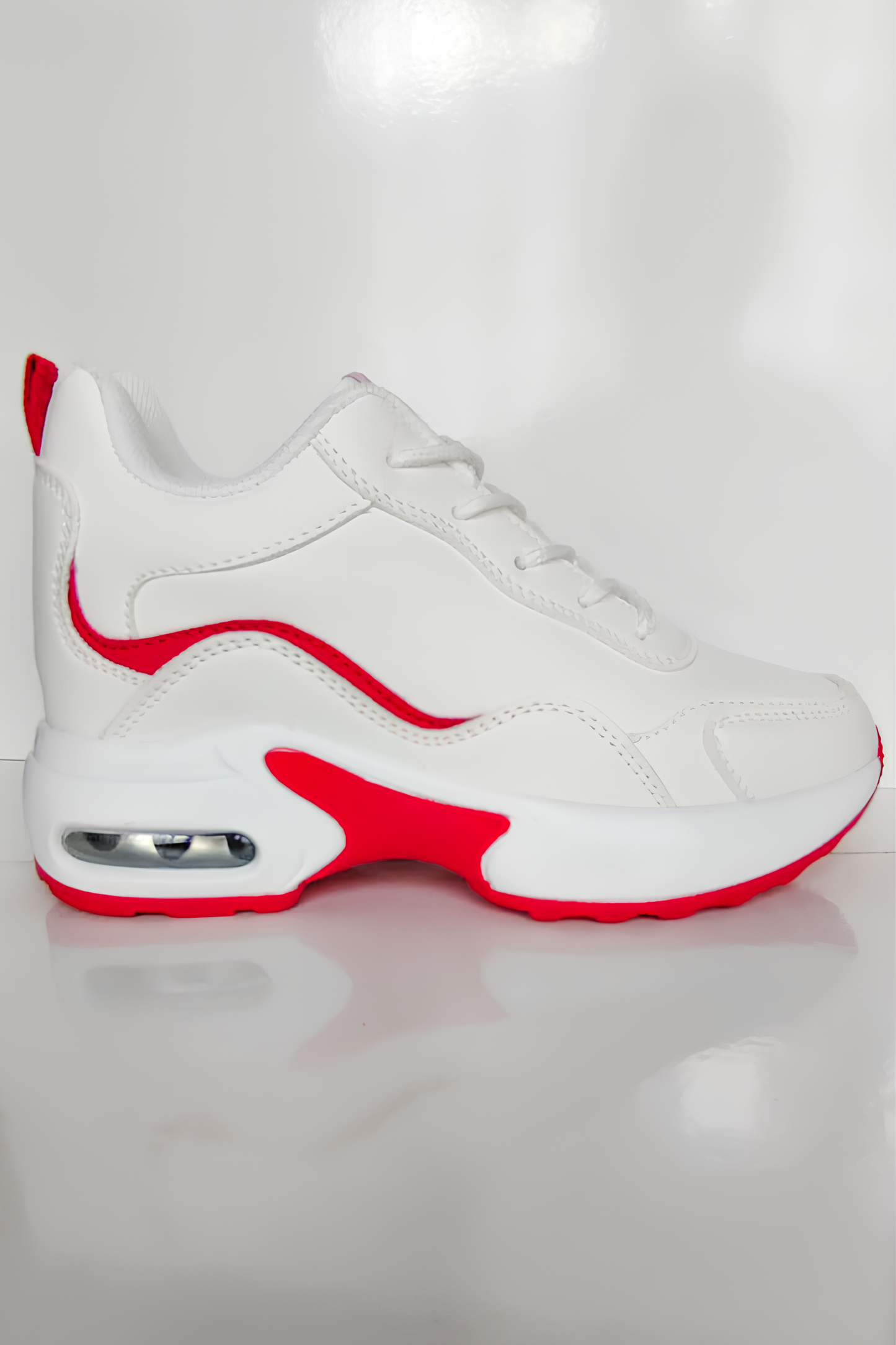 Unisex Beyaz Kırmızı Spor Ayakkabı – Konforlu ve Şık