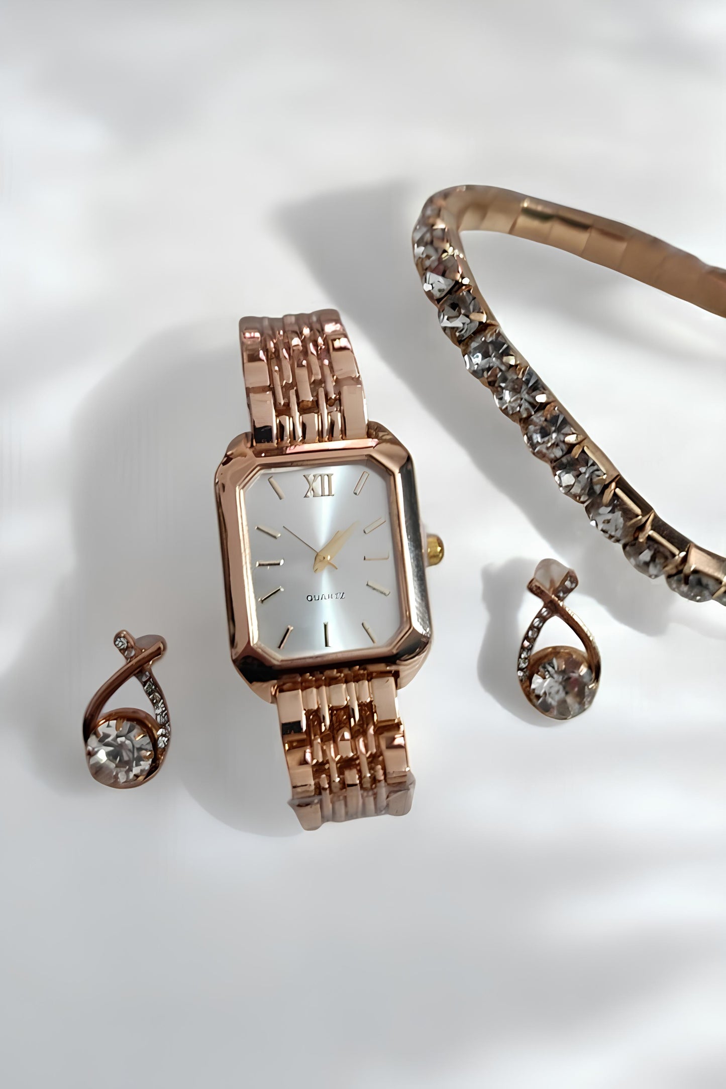 Rose Renkli Kadın Saat ve Takı Seti – Şık Bileklik, Saat & Küpe Kombini