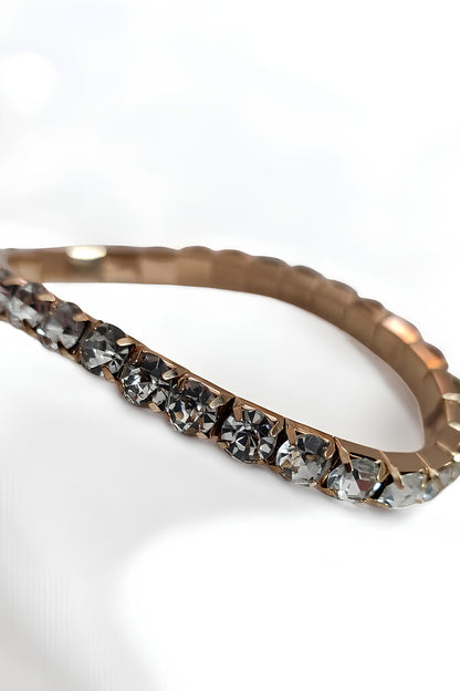 Rose Renkli Kadın Saat ve Takı Seti – Şık Bileklik, Saat & Küpe Kombini