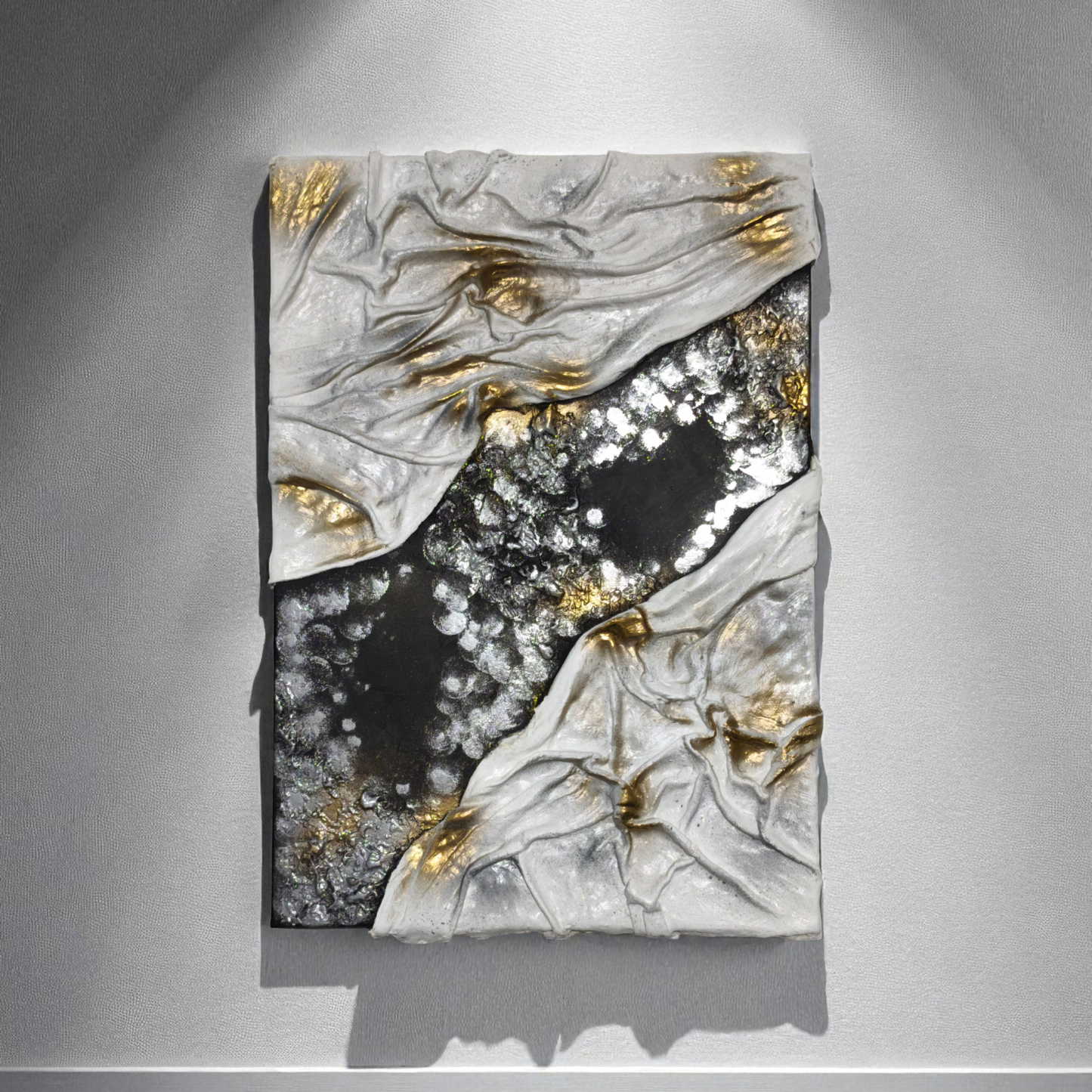 Altın Işıltılı Akış - Dokulu Tablo